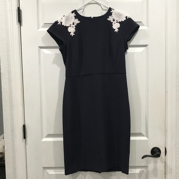 Ann Taylor Navy Dress with White accents Size 8 - Picture 1 of 3